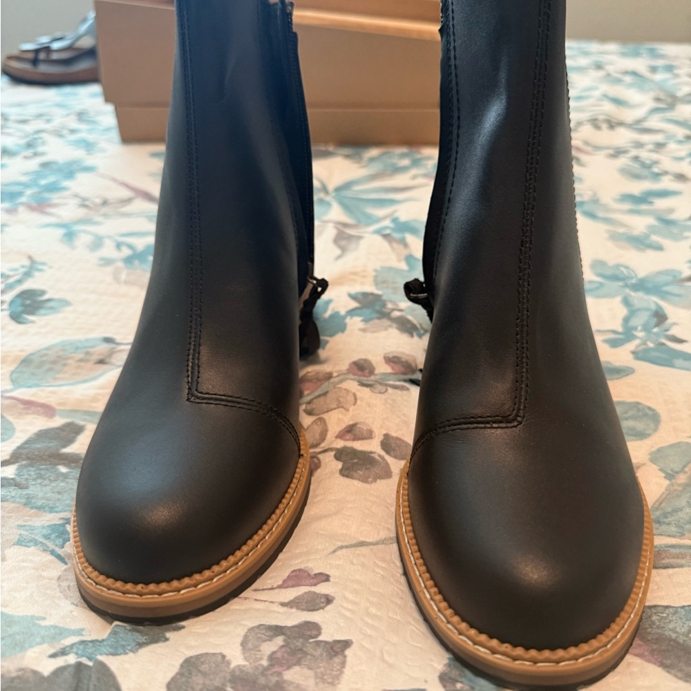 Toms Black Ankle Boots with Brown Trim